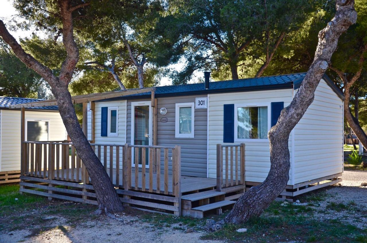 Martigues, Camping De L'Arquet **** Екстериор снимка